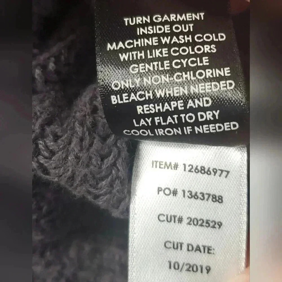 TORRID Wine & GOLD FOIL LEOPARD RIB Pull over Sweater Sz 2 2XL 16-18 US - Picture 10 of 10